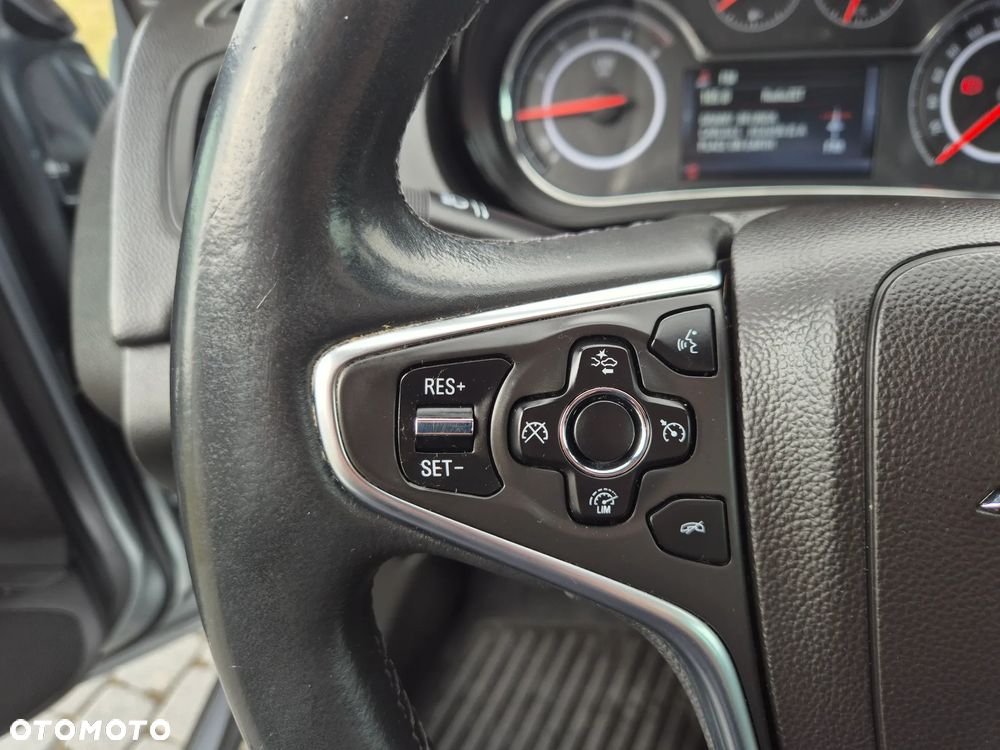 Opel Insignia 2.0 CDTI 4x4 ecoFLEX Start/Stop Business Edition - 33