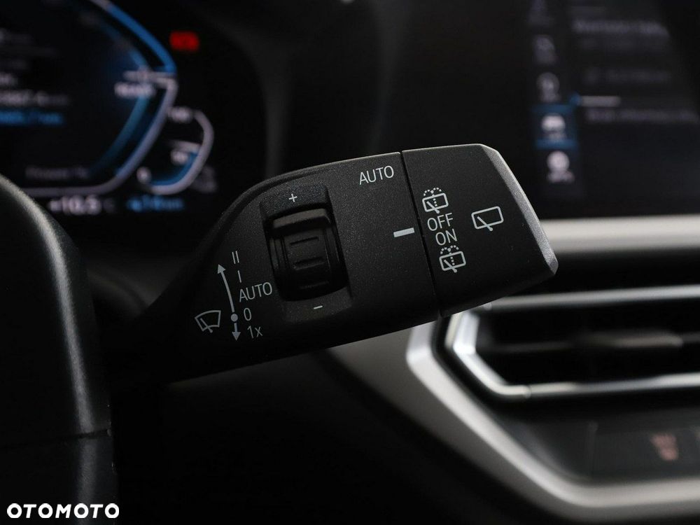 BMW Seria 3 320e Advantage - 34