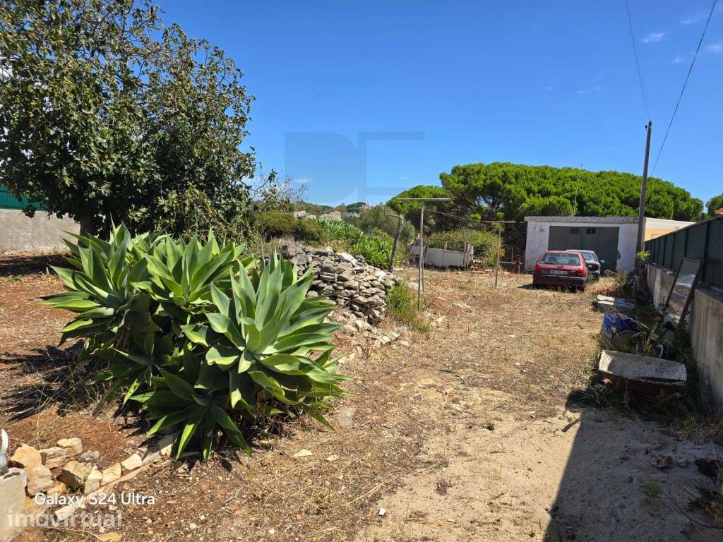 Lote no Bº de Santo António com garagem - Grande imagem: 2/3