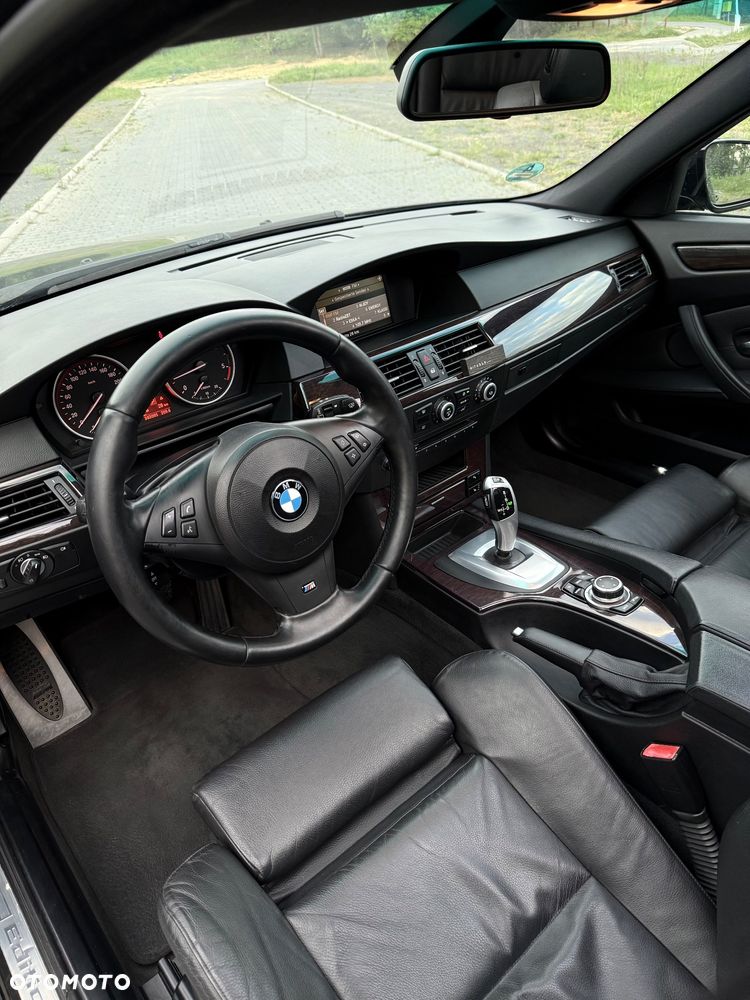 BMW Seria 5 525d Edition Exclusive - 11