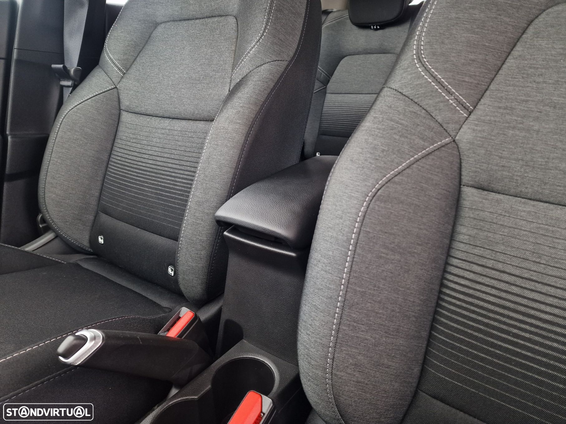 Renault Captur 1.0 TCe Exclusive - 11