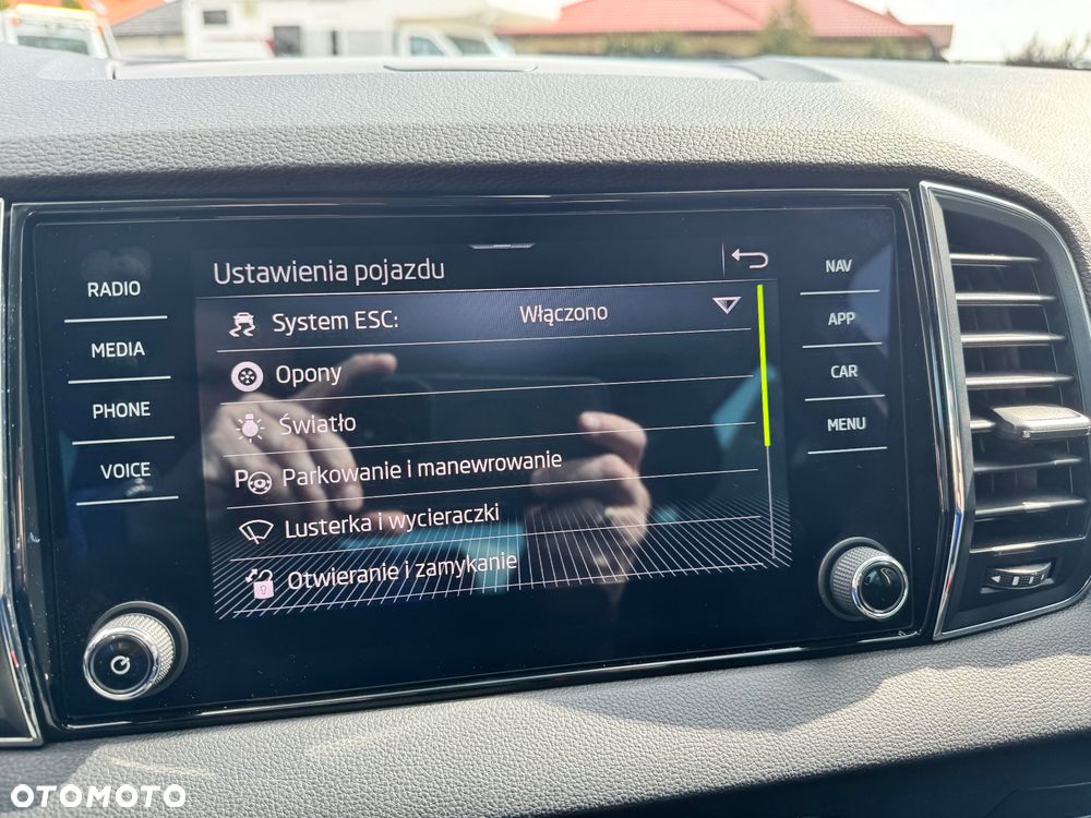 Skoda Karoq 2.0 TDI SCR 4x4 Style DSG - 28