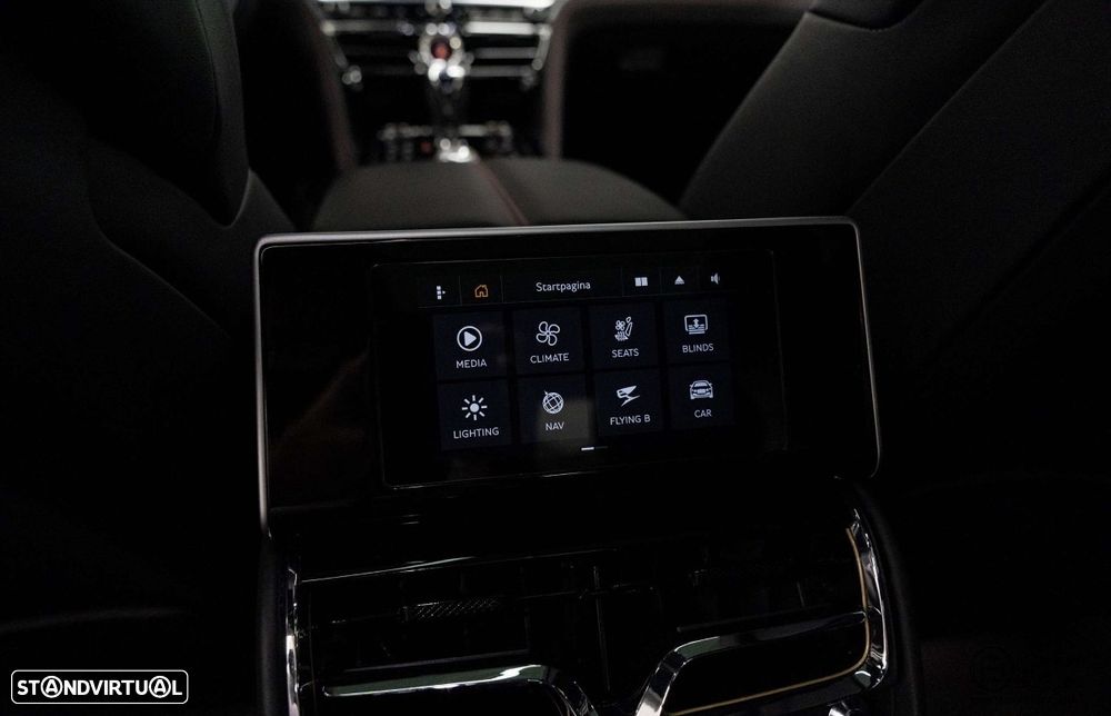 Bentley Flying Spur V8 Mulliner - 23