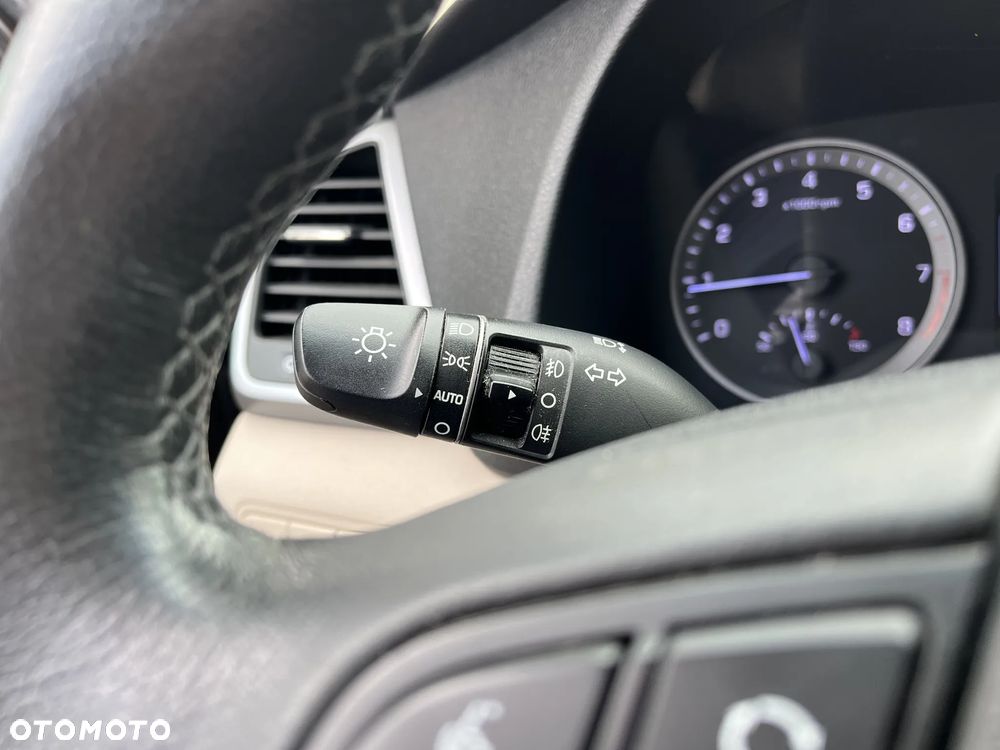 Hyundai Tucson 1.6 GDI BlueDrive Comfort 2WD - 21