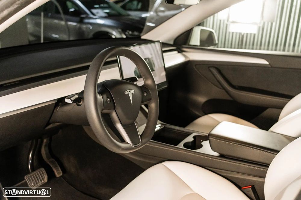 Tesla Model Y Tração Traseira - 16