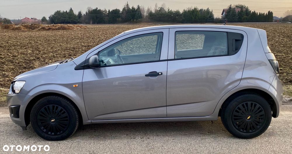 Chevrolet Aveo 1.3 LT - 9