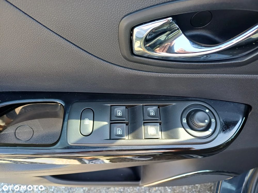 Renault Captur (ENERGY) TCe 90 LIMITED - 17