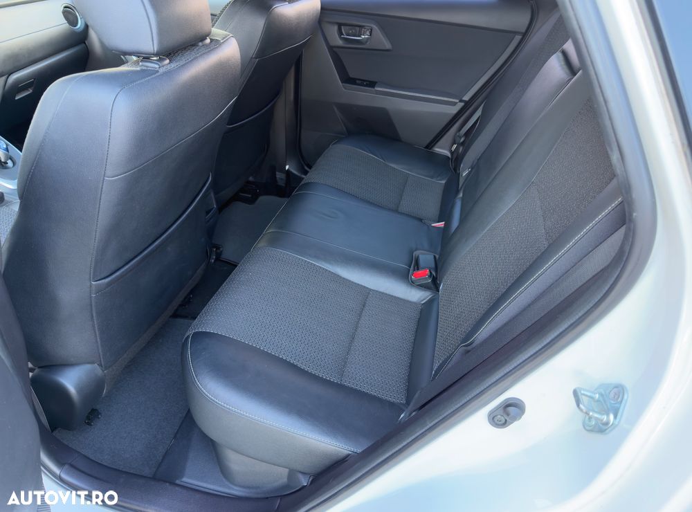 Toyota Auris 1.8 L VVT-i Hybrid Sol + - 8