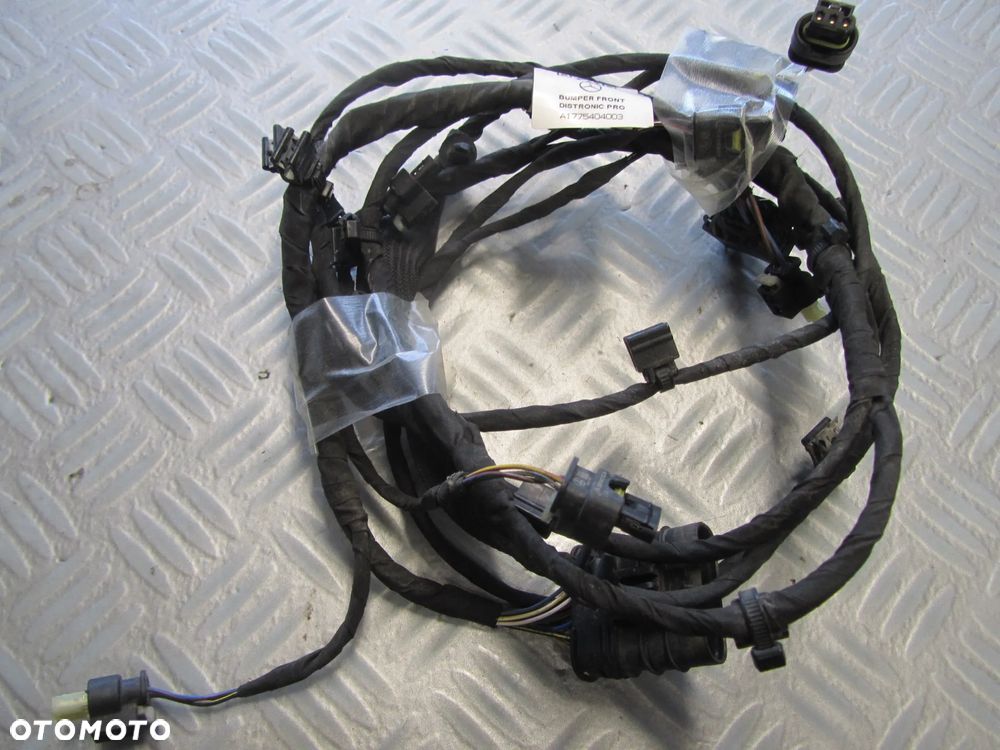 wiązka 1775404003