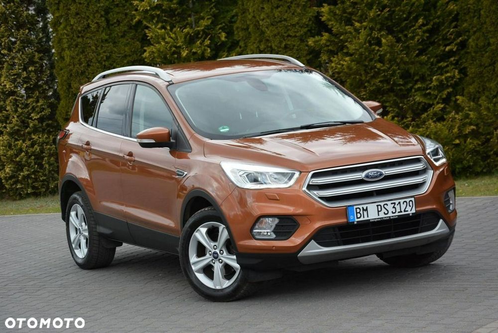 Ford Kuga 1.5 EcoBoost 2x4 Titanium - 9