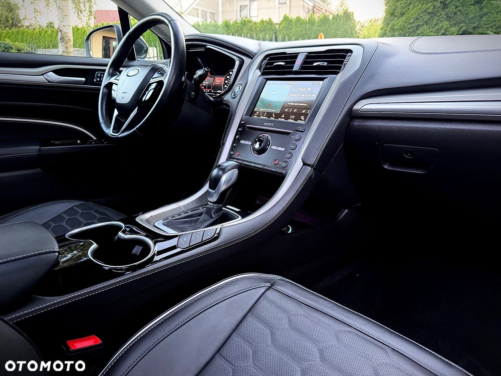 Ford Mondeo 2.0 TDCi Bi-Turbo PowerShift-Aut Vignale - 36