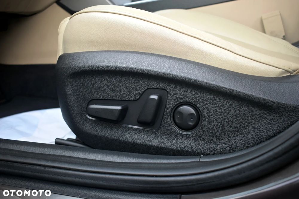 Hyundai Sonata 2.4 SE - 34