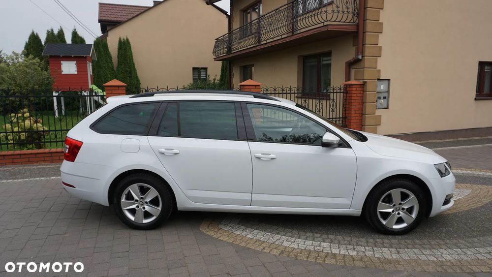 Skoda Octavia 1.6 TDI SCR Ambition - 3