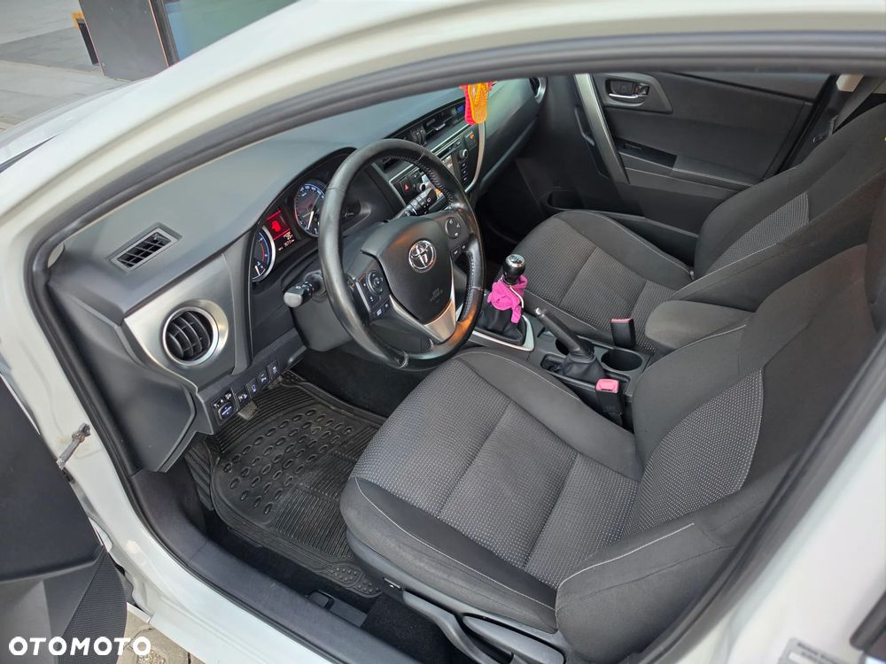 Toyota Auris 2.0 D-4D Prestige - 5