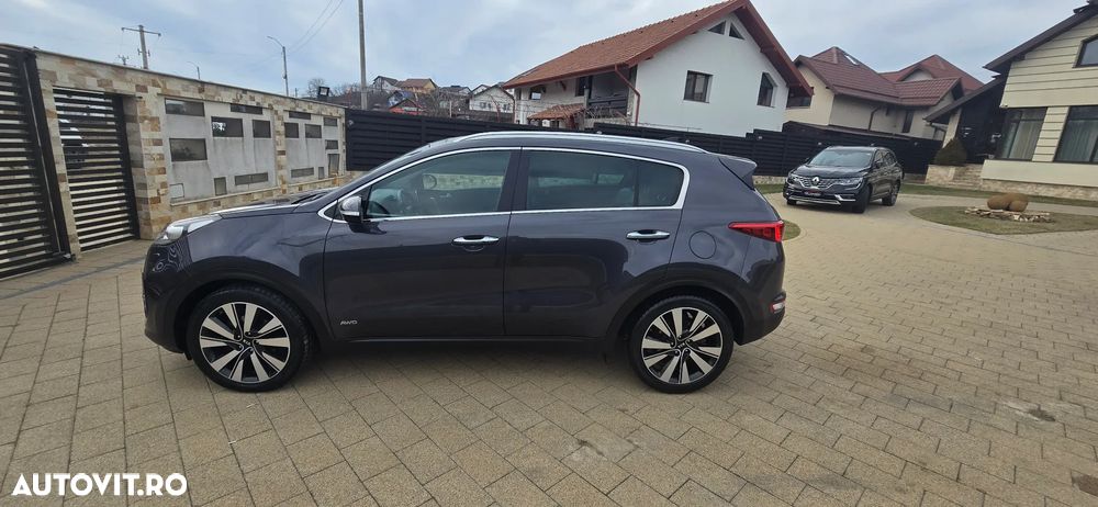 Kia Sportage 2,0 CRDI AWD Aut. Platinum - 10