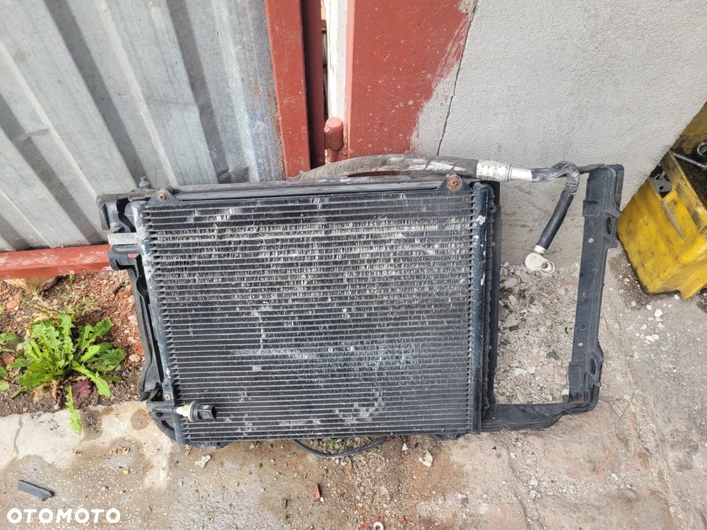 Chłodnica klimatyzacji Audi A2  1.4 benzyna - 2