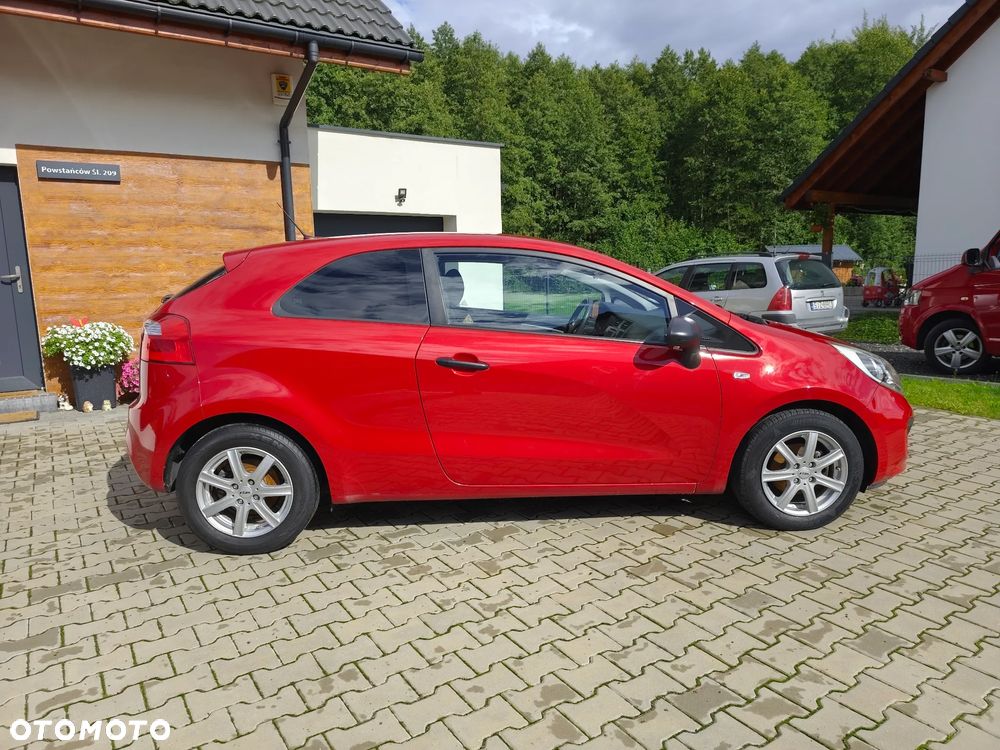Kia Rio - 7
