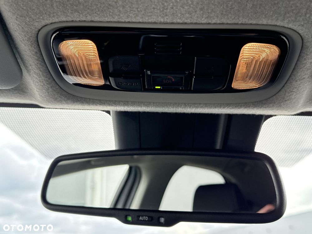 Toyota Yaris Hybrid 1.5 Comfort - 25