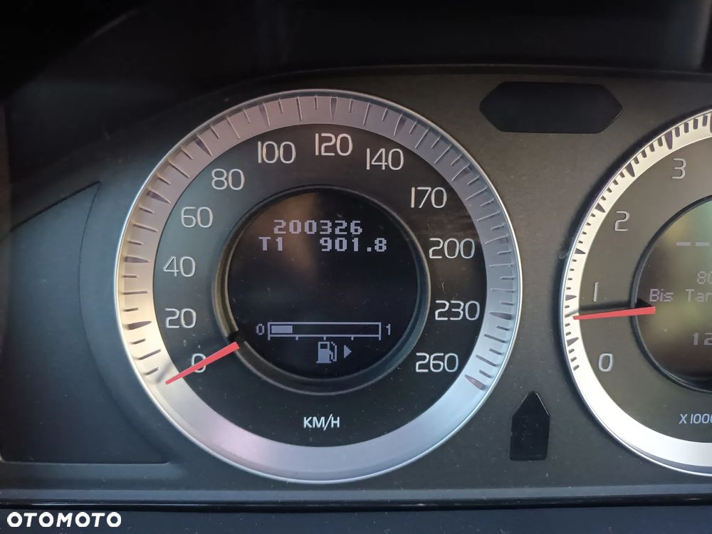 Volvo S60 2.0T R-Design - 21
