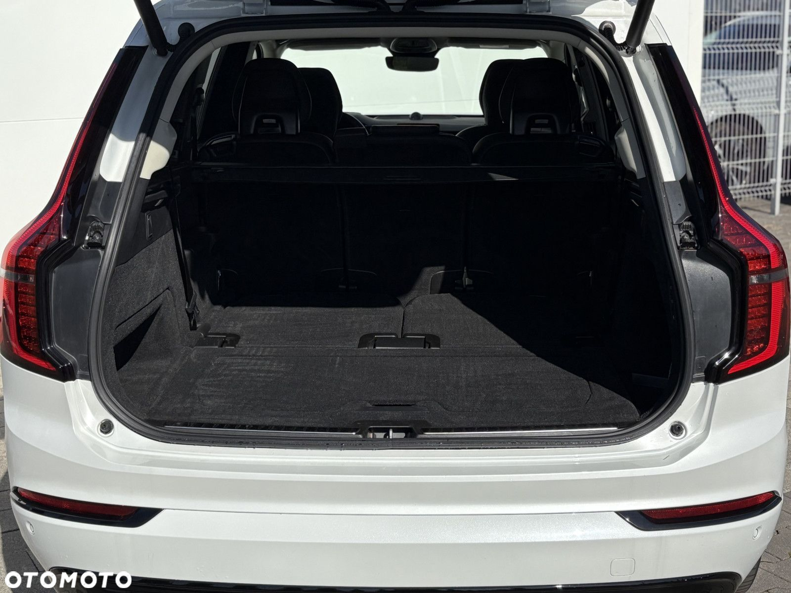 Volvo XC 90 - 32