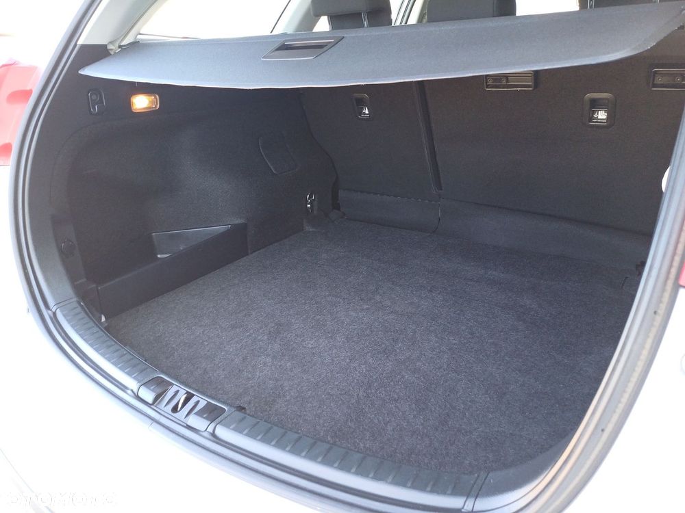 Toyota Auris 1.6 Active - 22