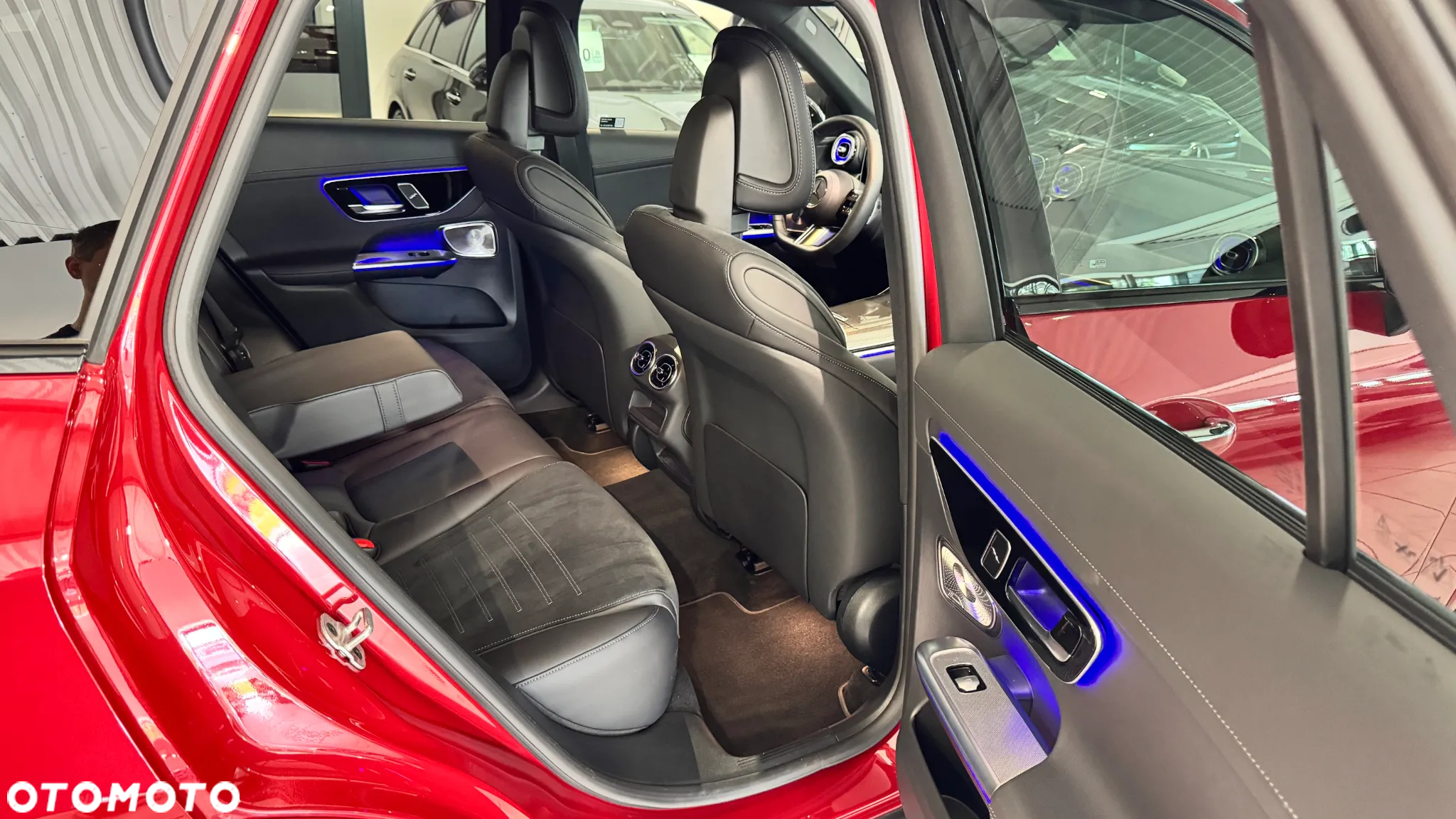Mercedes-Benz GLC 300 e 4-Matic AMG Line - 34