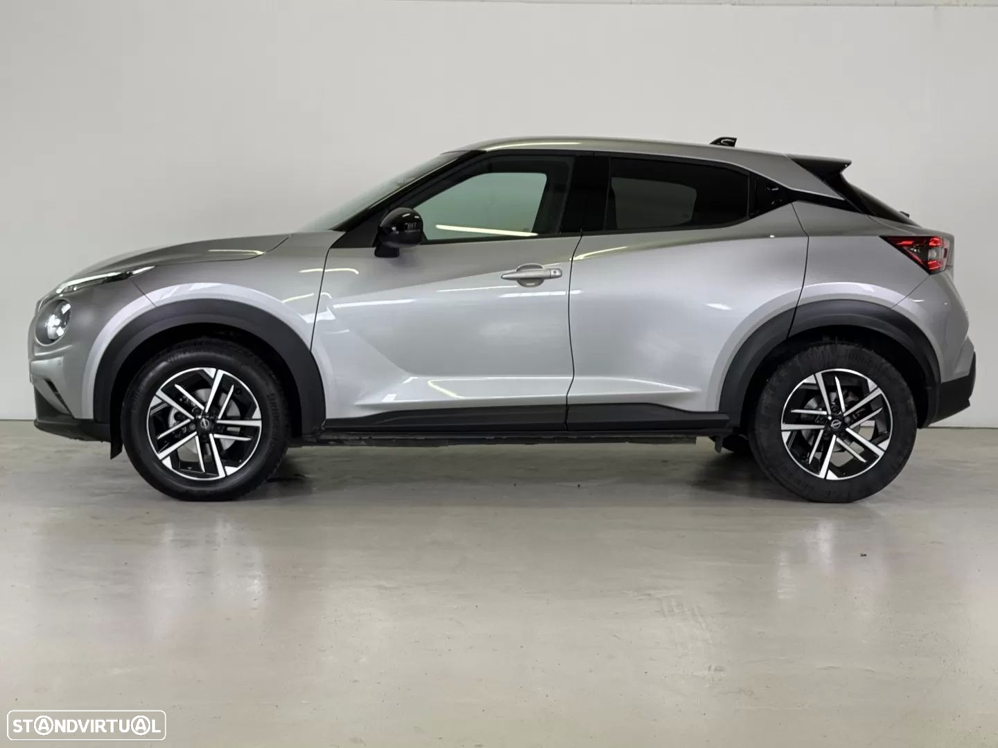 Nissan Juke 1.0 DIG-T N-Connecta NAV. DCT - 10