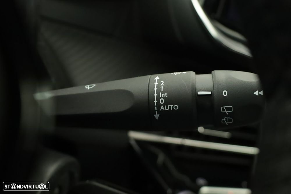 Peugeot 2008 1.2 PureTech Allure - 18