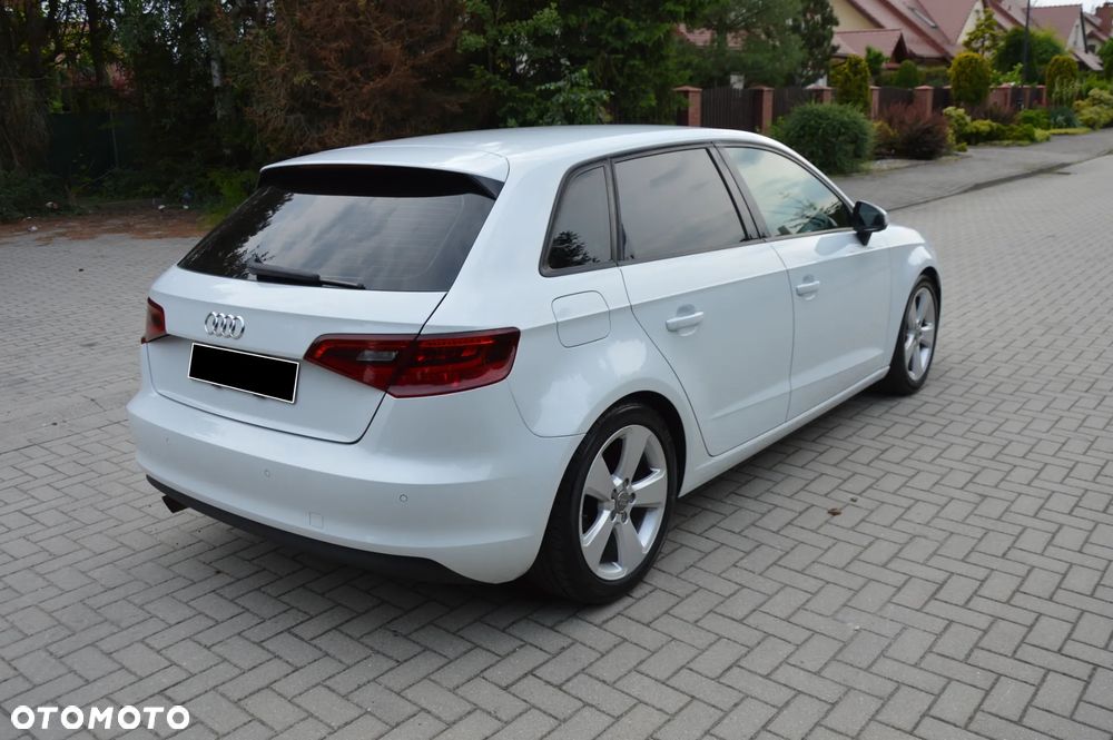Audi A3 Sportback 1.2 TFSI Attraction - 11