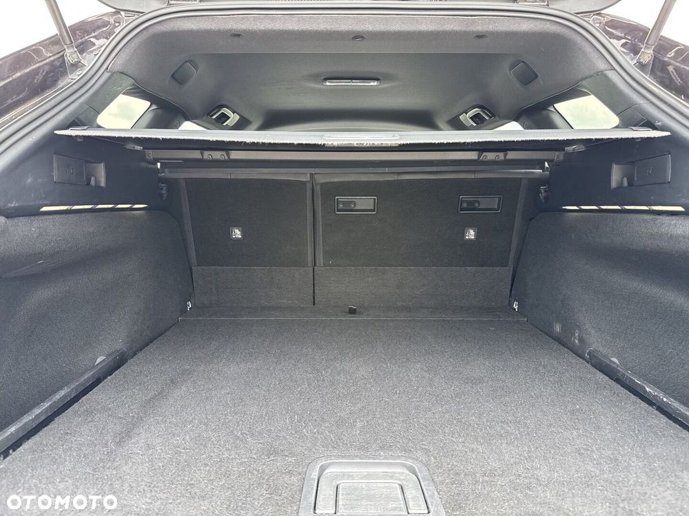 Toyota Corolla 1.8 Hybrid Comfort - 12