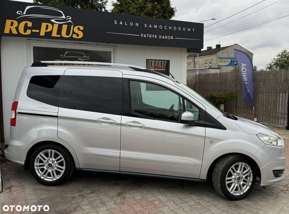 Ford Tourneo Courier 1.0 EcoBoost S&S Titanium - 2