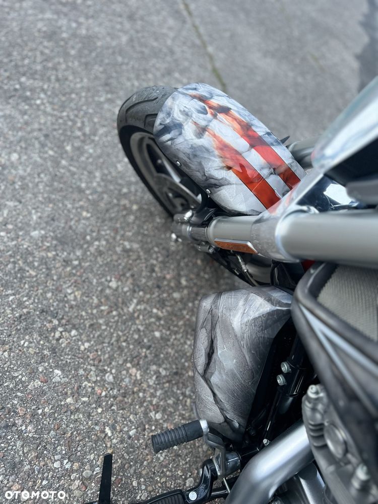 Harley-Davidson V-Rod Muscle - 8