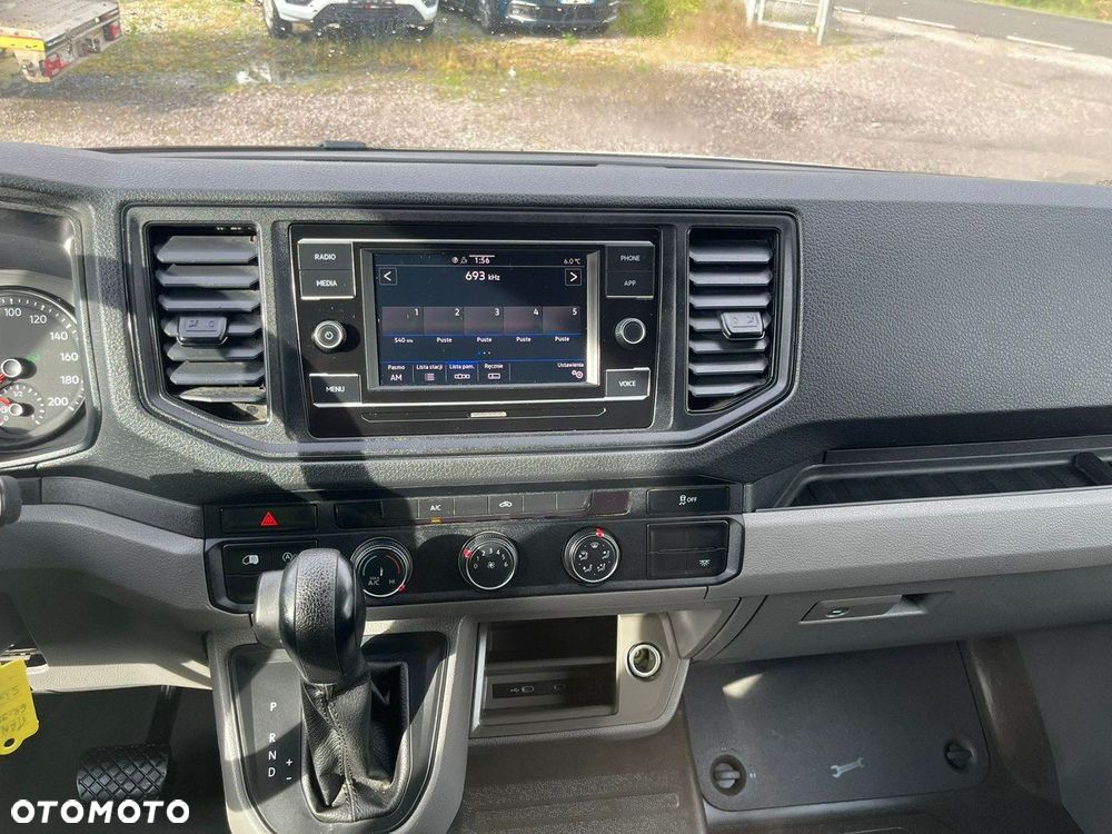 Volkswagen Crafter - 12