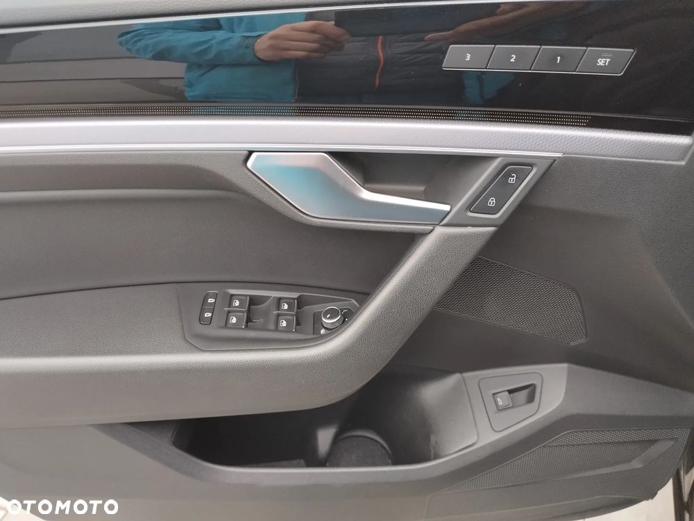 Volkswagen Touareg - 24