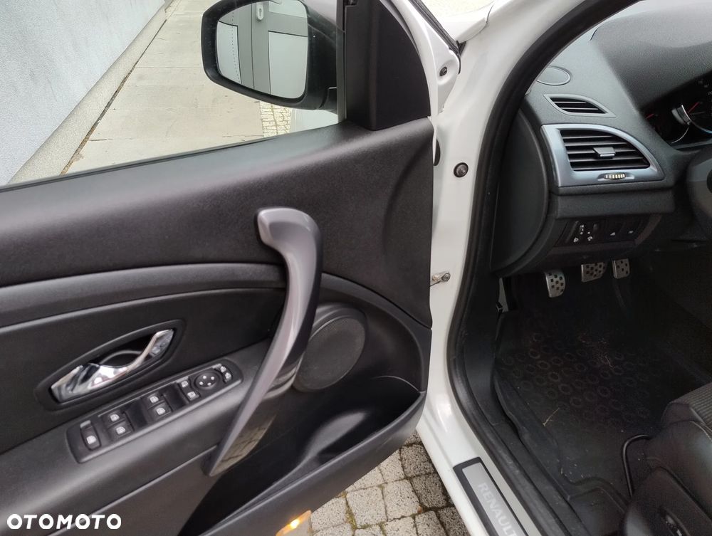 Renault Megane ENERGY dCi 130 GT LINE - 17