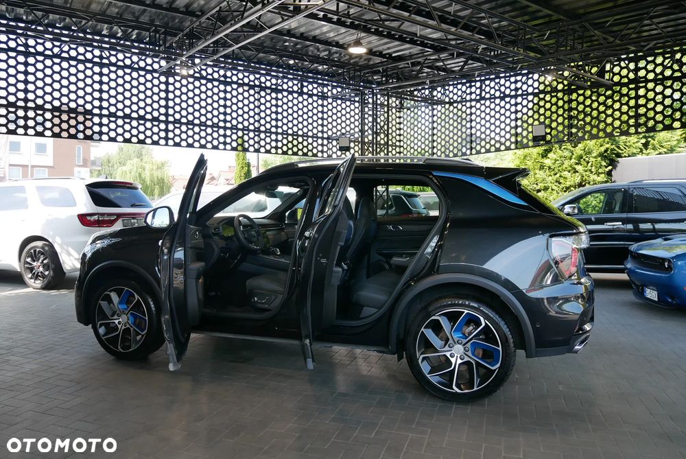 Lynk & Co 01 - 6