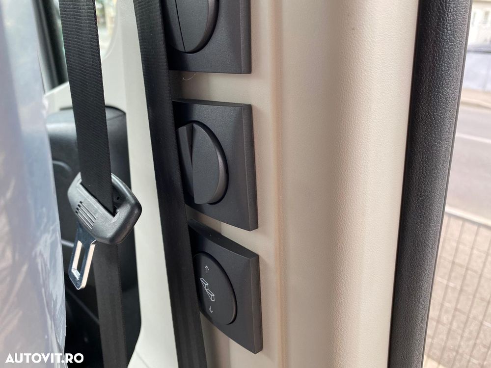 Adria SunLiving V 65 XL - 29