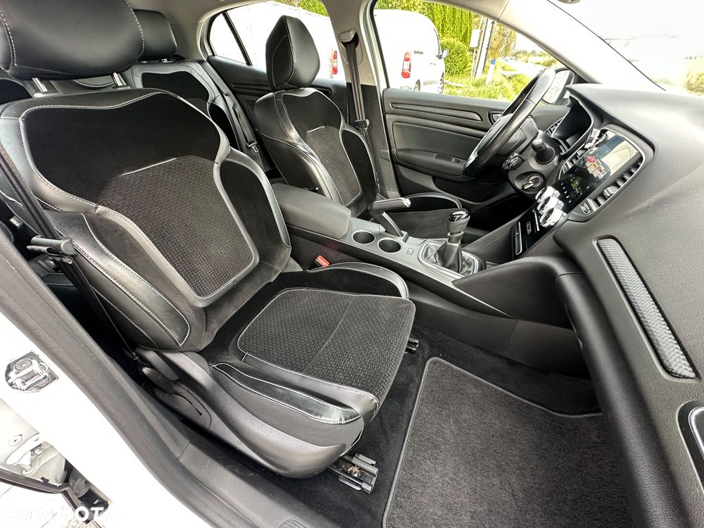 Renault Megane - 5