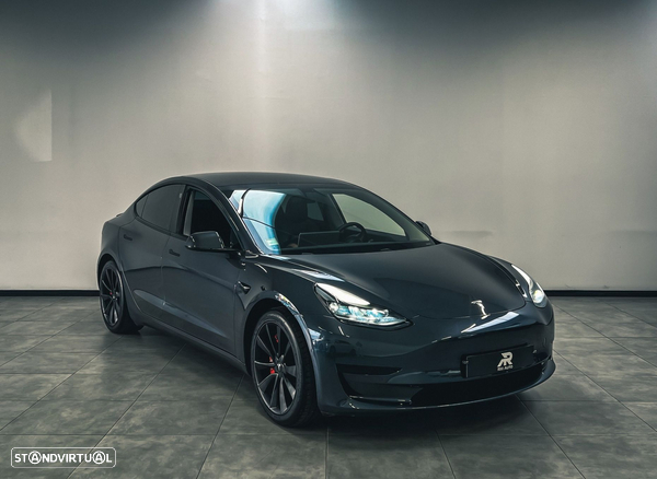 Tesla Model 3 Tração Traseira