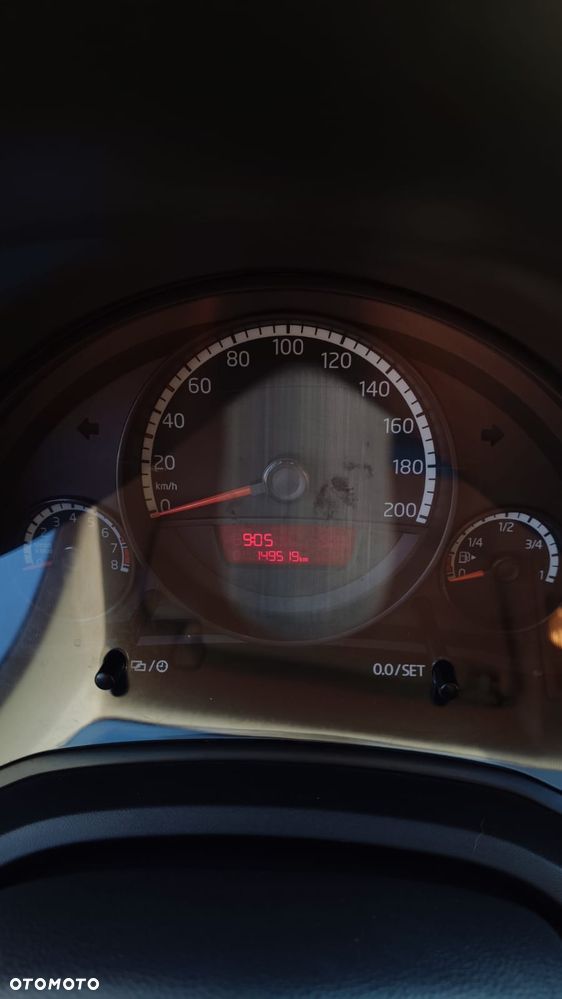Volkswagen up! 1.0 high - 5