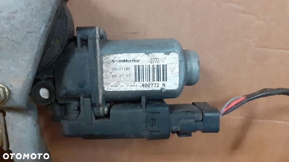 #PODNOŚNIK SZYBY PRAWY TYŁ RENAULT MEGANE II nr D099043 - 5