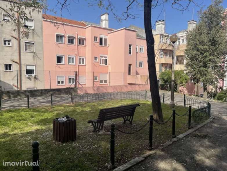 Apartamento T1 remodelado - Grande imagem: 2/11