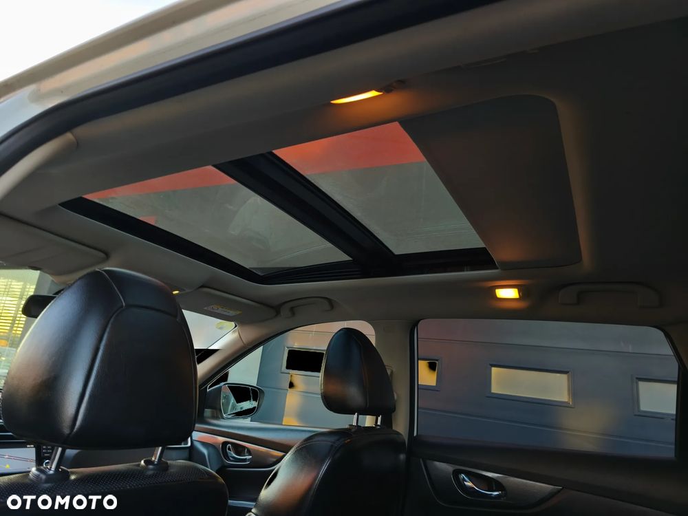 Nissan X-Trail 1.6 DCi Tekna 2WD EU6 - 22