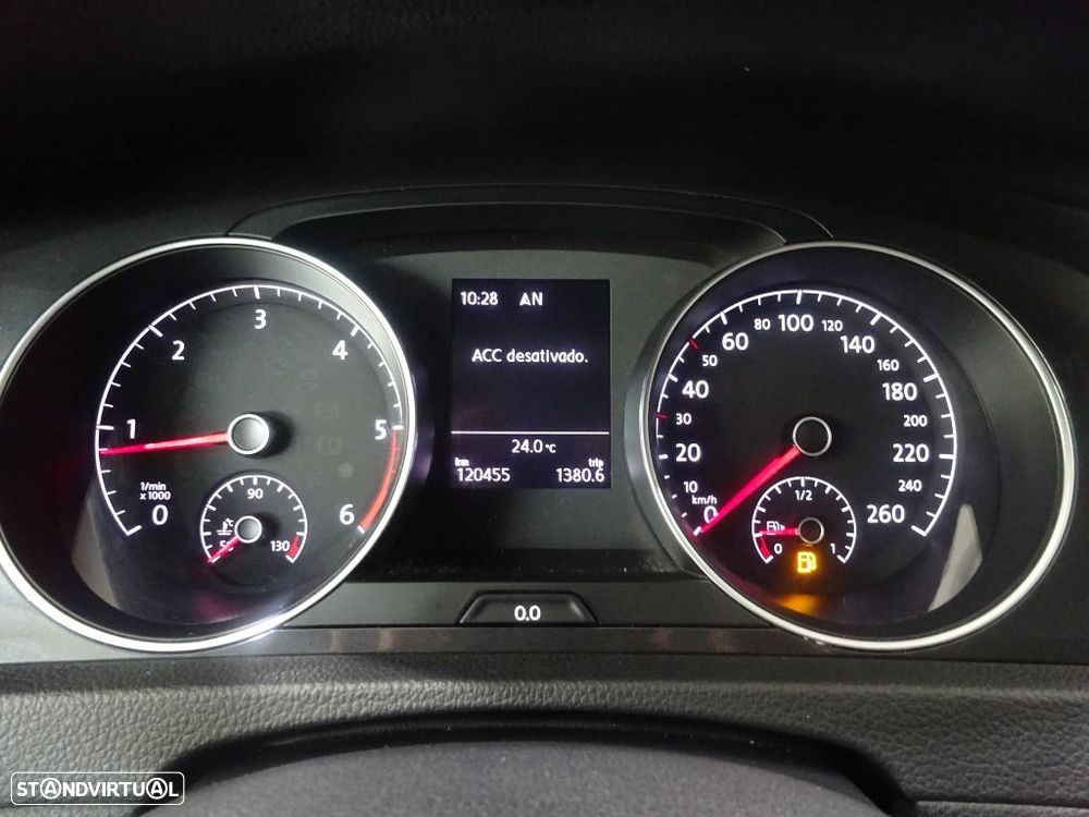 VW Golf Variant 1.6 TDi Confortline - 15