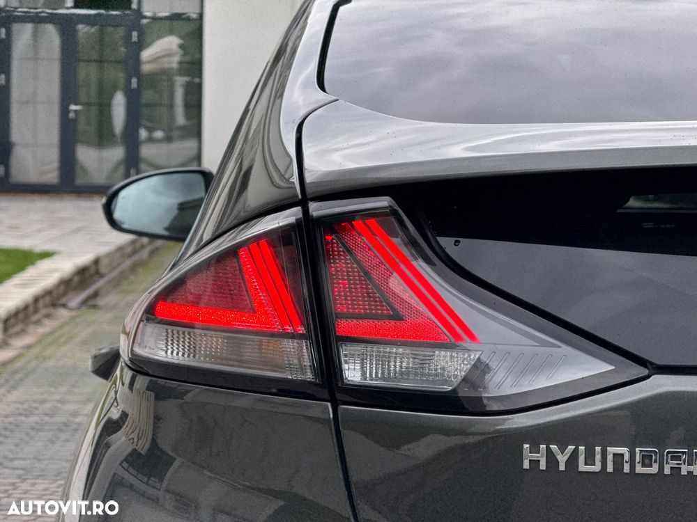 Hyundai IONIQ Hybrid 1.6 GDI Style - 30
