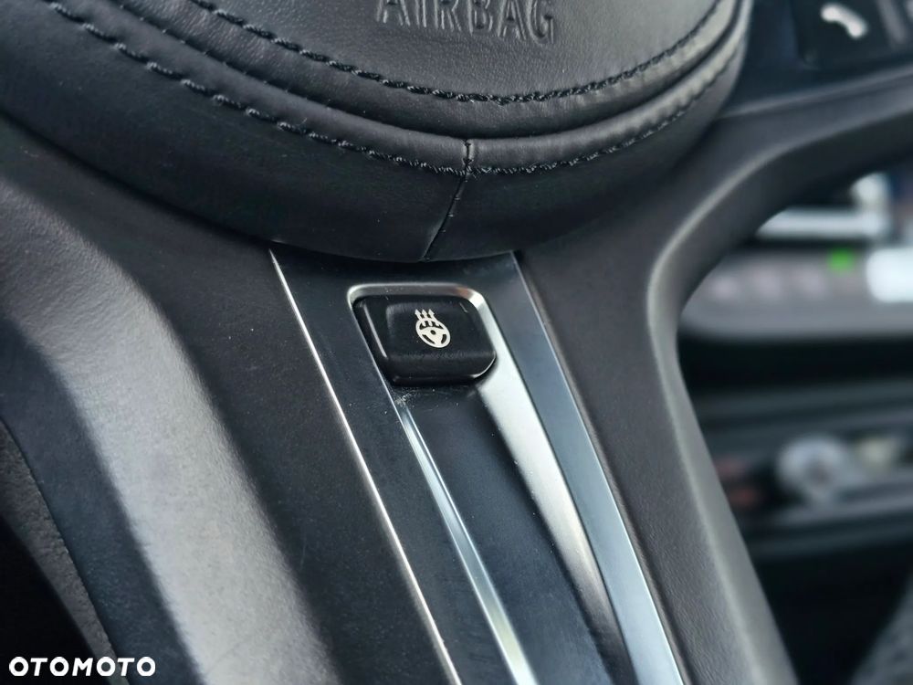 BMW Seria 1 120d xDrive M Sport - 29