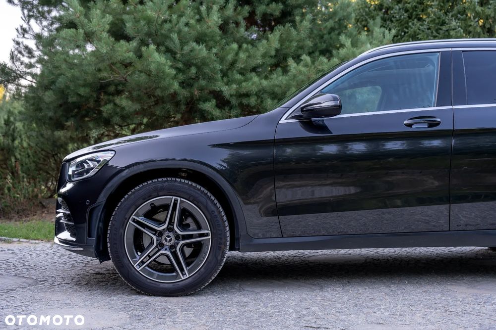 Mercedes-Benz GLC 200 d 4Matic 9G-TRONIC Exclusive - 9