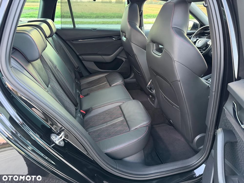 Skoda Octavia 2.0 TDI RS DSG - 19