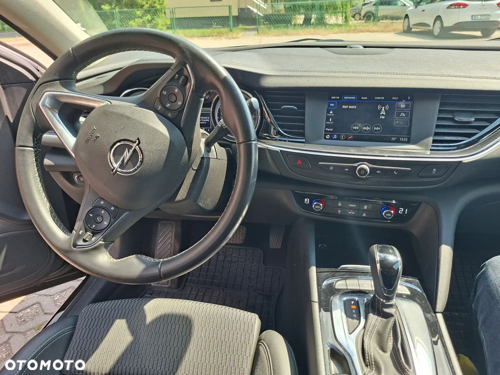 Opel Insignia - 8