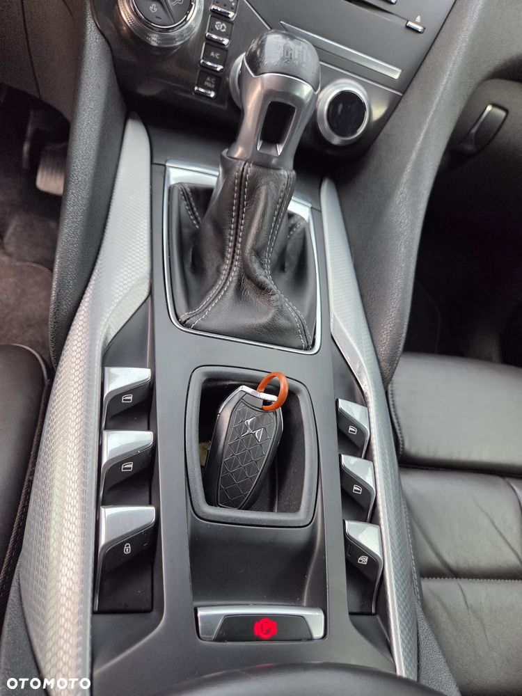 DS Automobiles DS 5 - 24